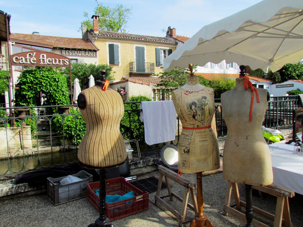 The Sunday Brocante at Isle-sur-la-Sorgue